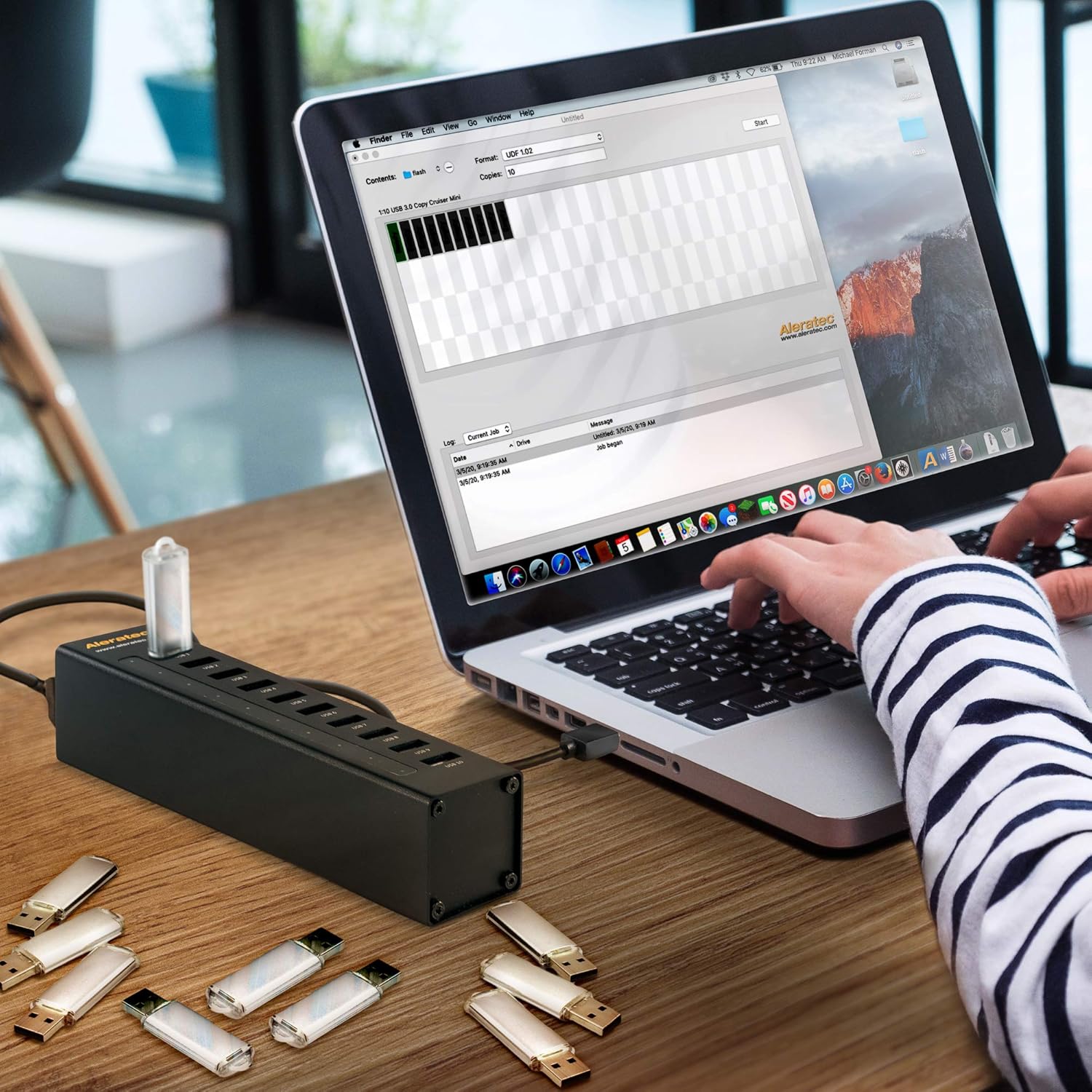 Aleratec 1:10 USB 3.0 Flash Drive Duplicator Mini V2 for Windows & Mac, Black