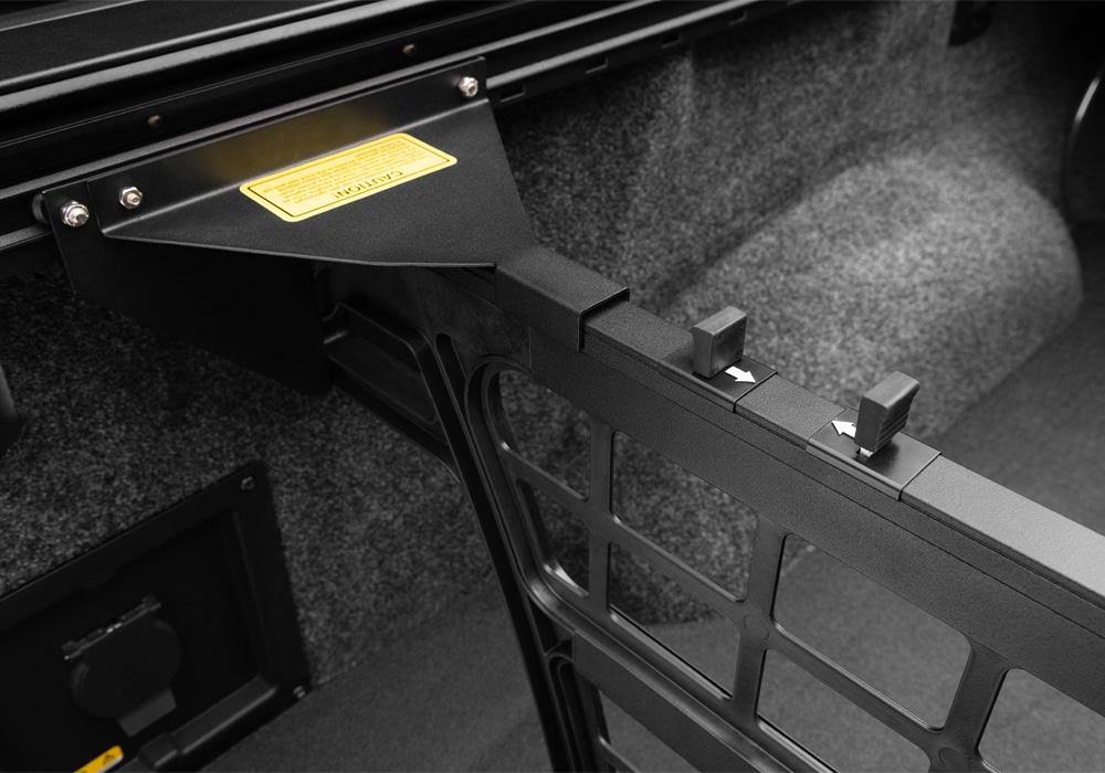 Roll-N-Lock CM101 Cargo Manager Truck Bed Divider