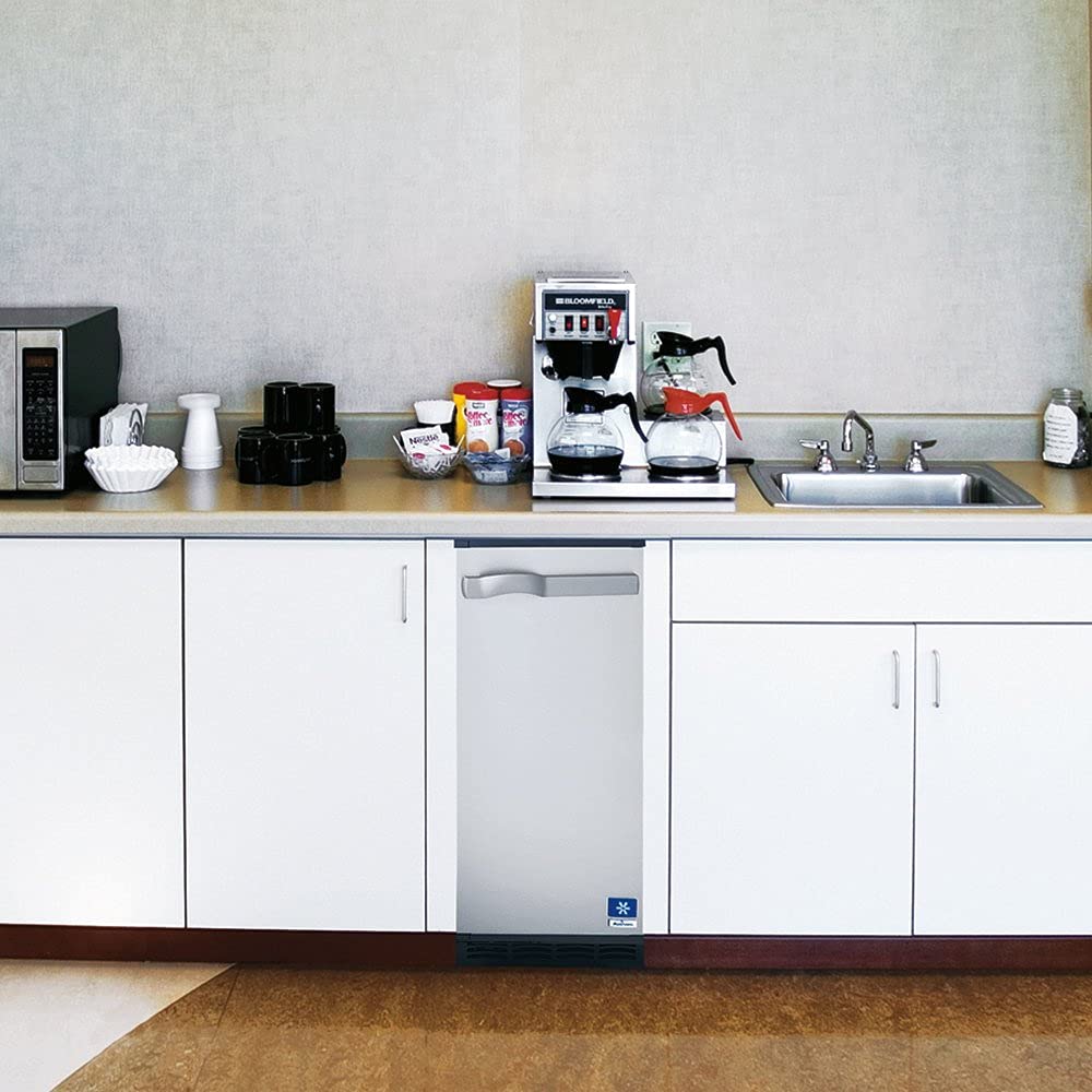 Manitowoc SM-50A 14 3/4" Air Cooled Undercounter Gourmet Cube Ice Machine with 25 lb. Bin - 53 lb.