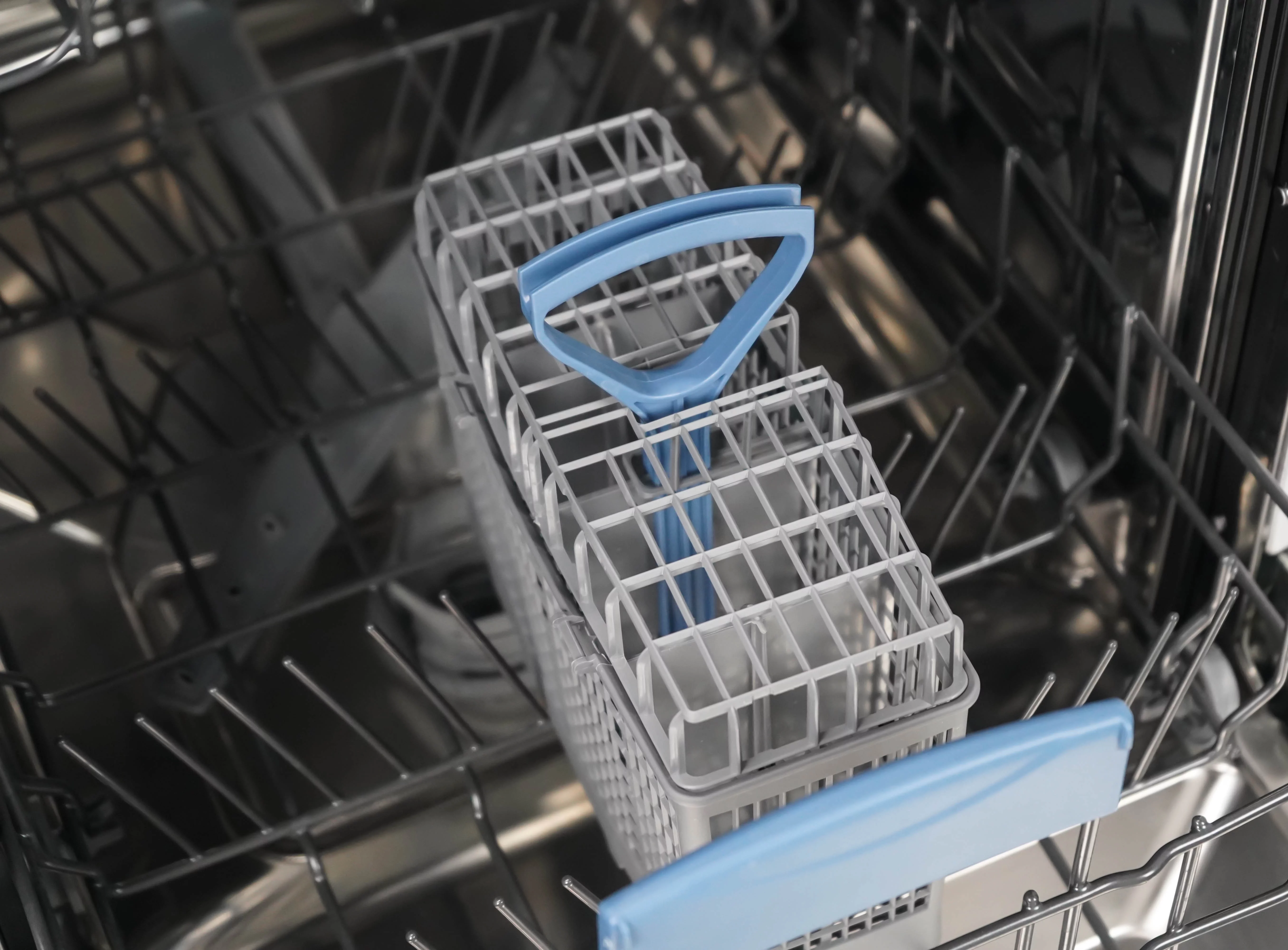 Danby DDW18D1EB 18" Wide Built-in Dishwasher in Black