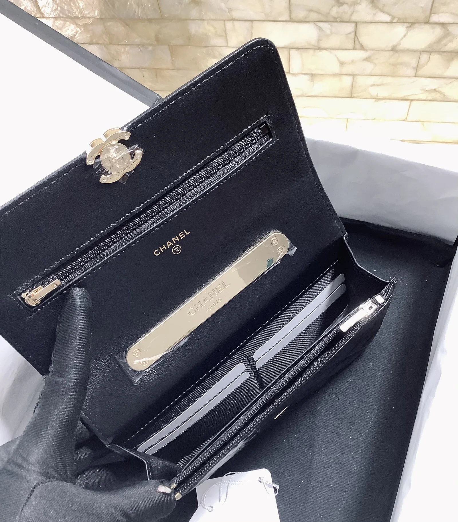 Chanel Hand-Held Oblique Cross Bag Black For Women, Women&rsquo;s Bags 6.7in/19cm