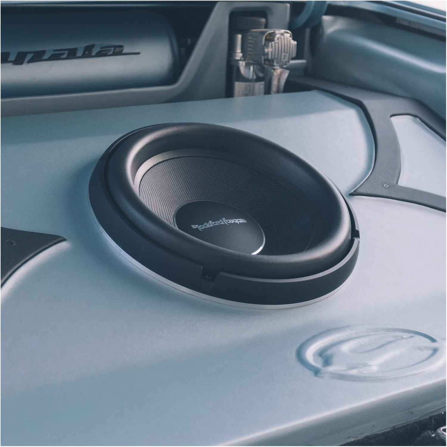 Rockford Fosgate T2S1-13 Power 13" T2 Single 1-Ohm 2000 Watts RMS / 4000 Watts Max Subwoofer