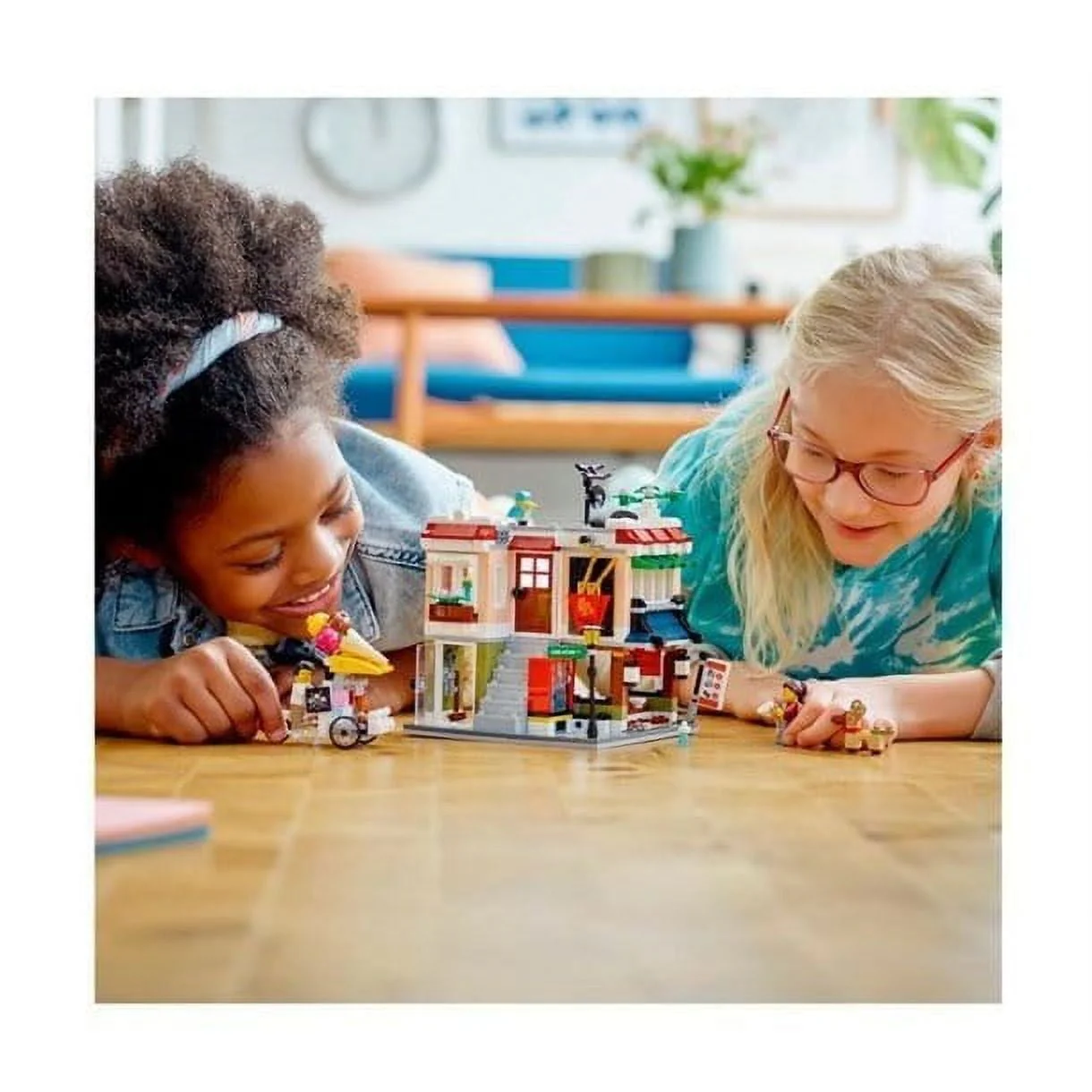 Lego Creator 3-in-1 City Centre Macaroni Shop 31131