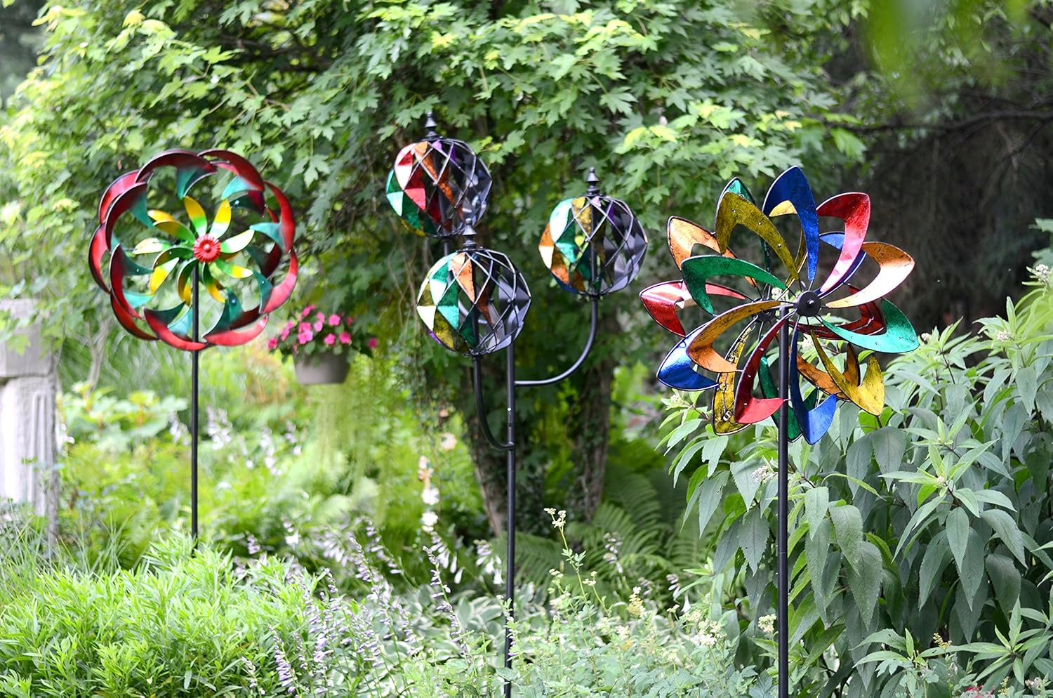 Red Carpet Studios 34417 Vibrant Garden Art Spinner, Multicolor Petal, with Wind Powered Lights