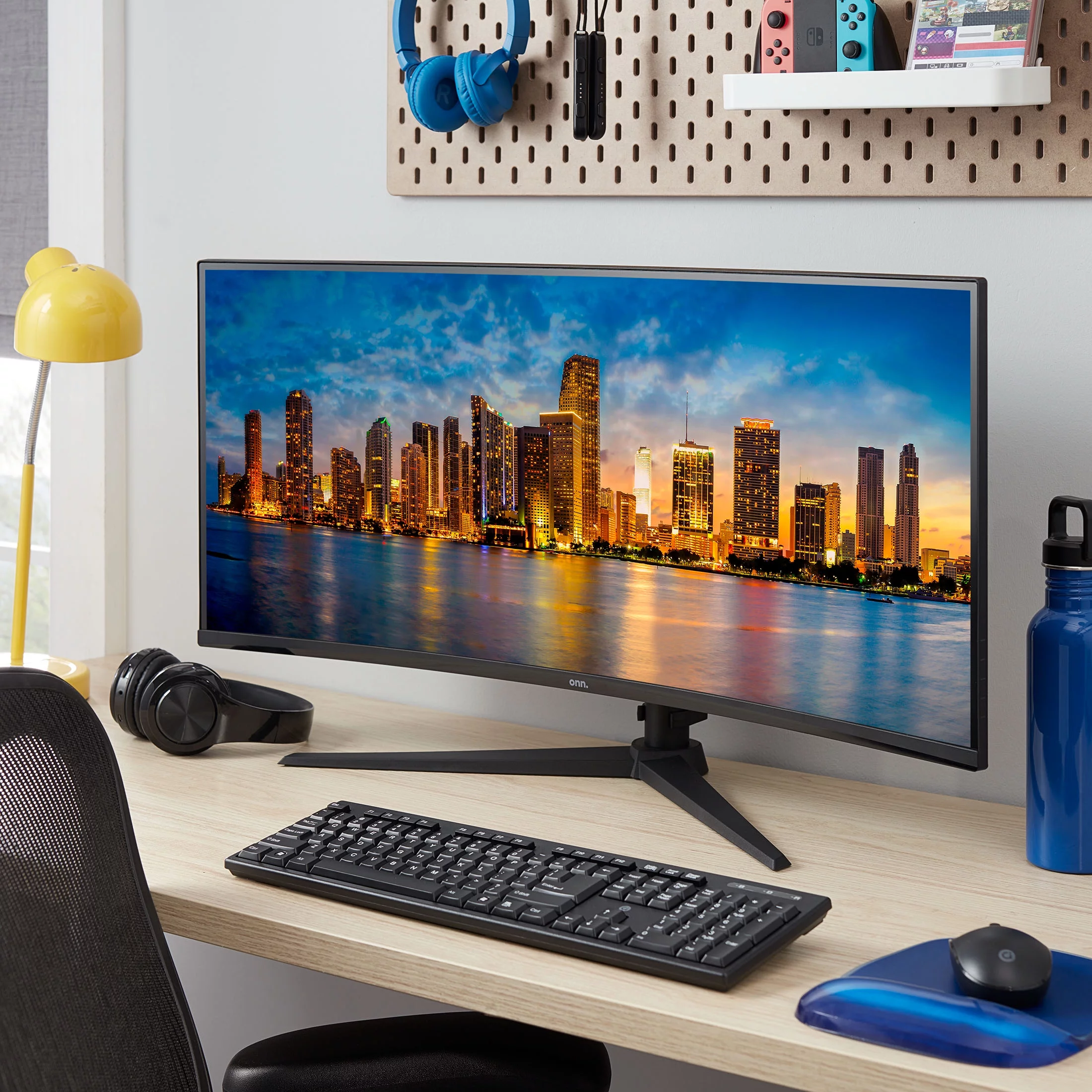 onn. 34" Curved Ultrawide WQHD (3440 x 1440p) 100Hz Bezel-Less Office Monitor with Cable, Black
