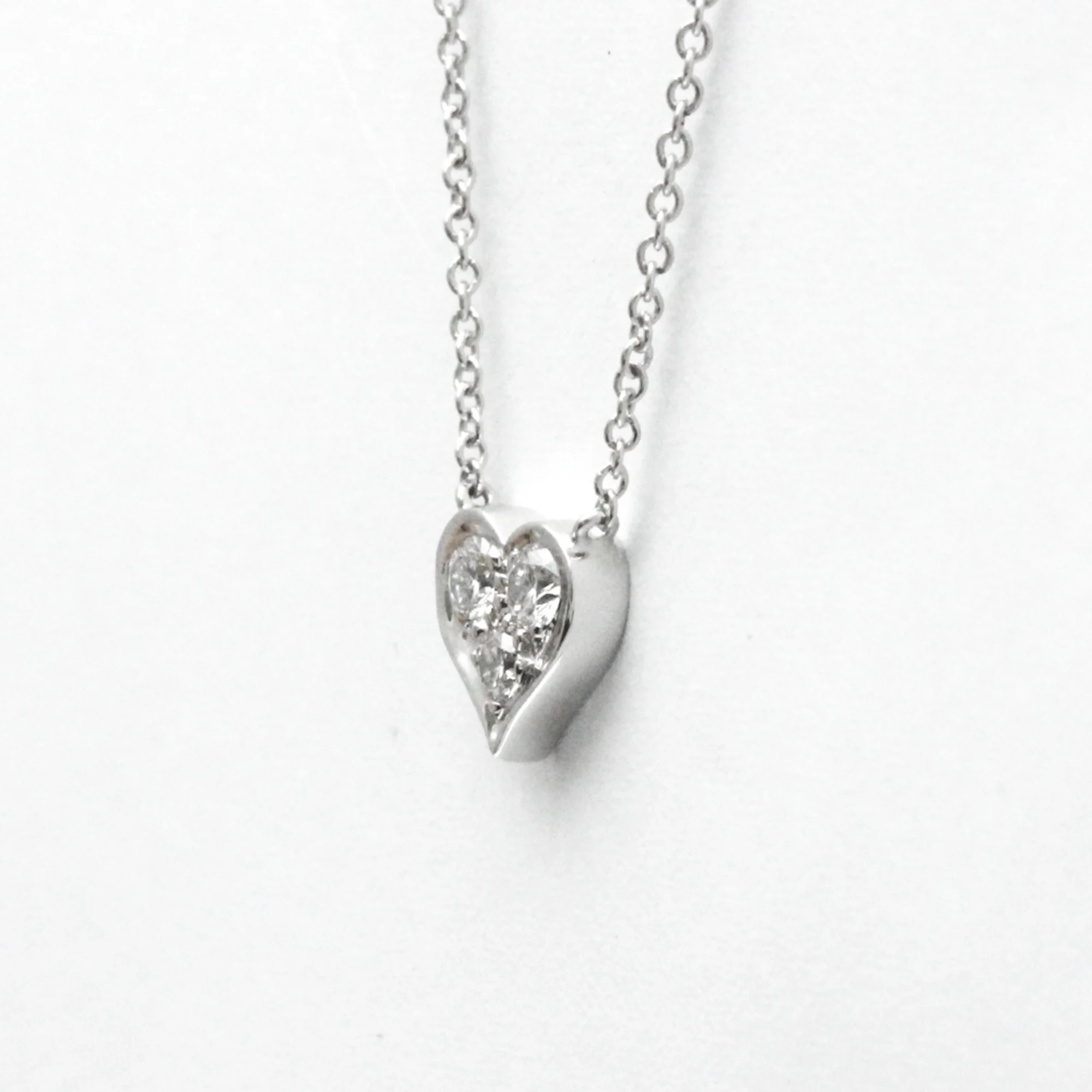 Pre-Owned Tiffany Sentimental Heart Necklace Platinum Diamond Men,Women Fashion Pendant Necklace (Silver) (Good)