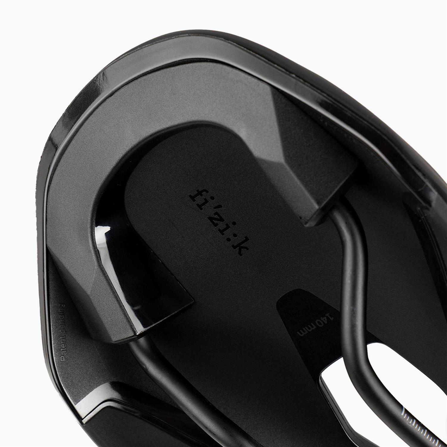Fizik Argo R5 Saddle - Sports Supplies Online Store