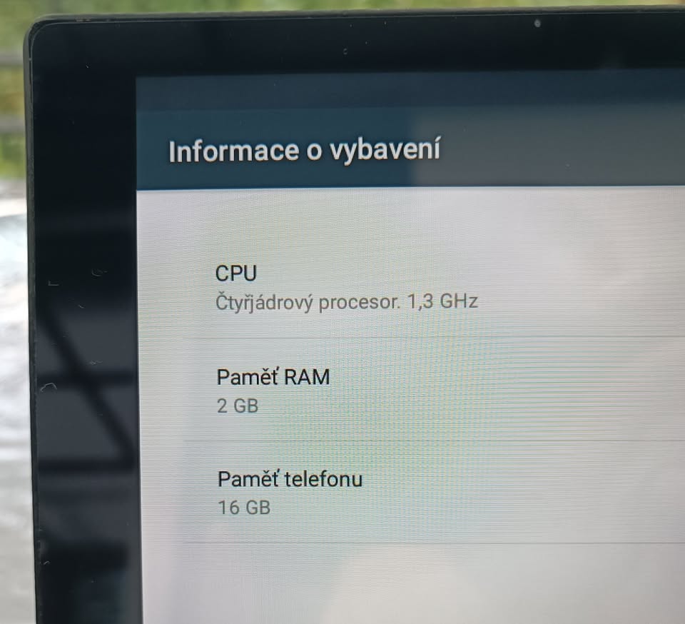 Tablet Lenovo Yoga Tab / 16GB / Wifi / 2GB RAM / 10"