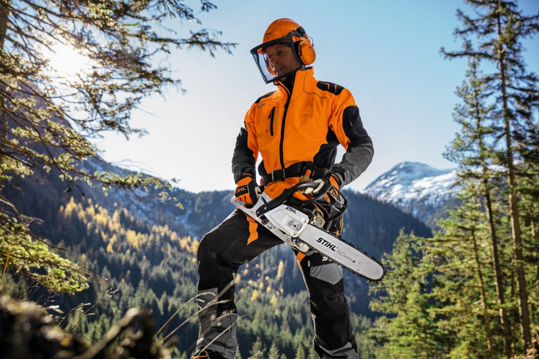 Stihl GASOLINE CHAINSAW MS 261