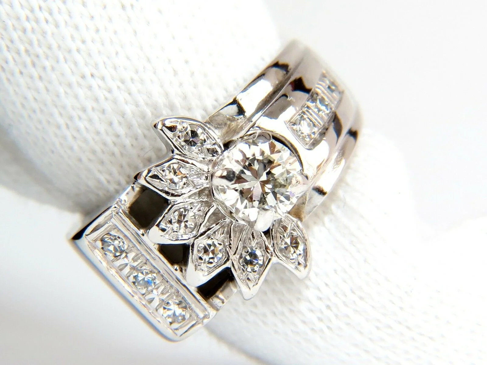.72ct. VICTORIAN REVIVAL DIAMONDS COCKTAIL RING G/VS 14KT
