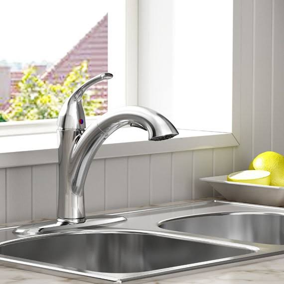 American Standard 4433.100.002 Quince Pull-Out Kitchen Faucet, Chrome