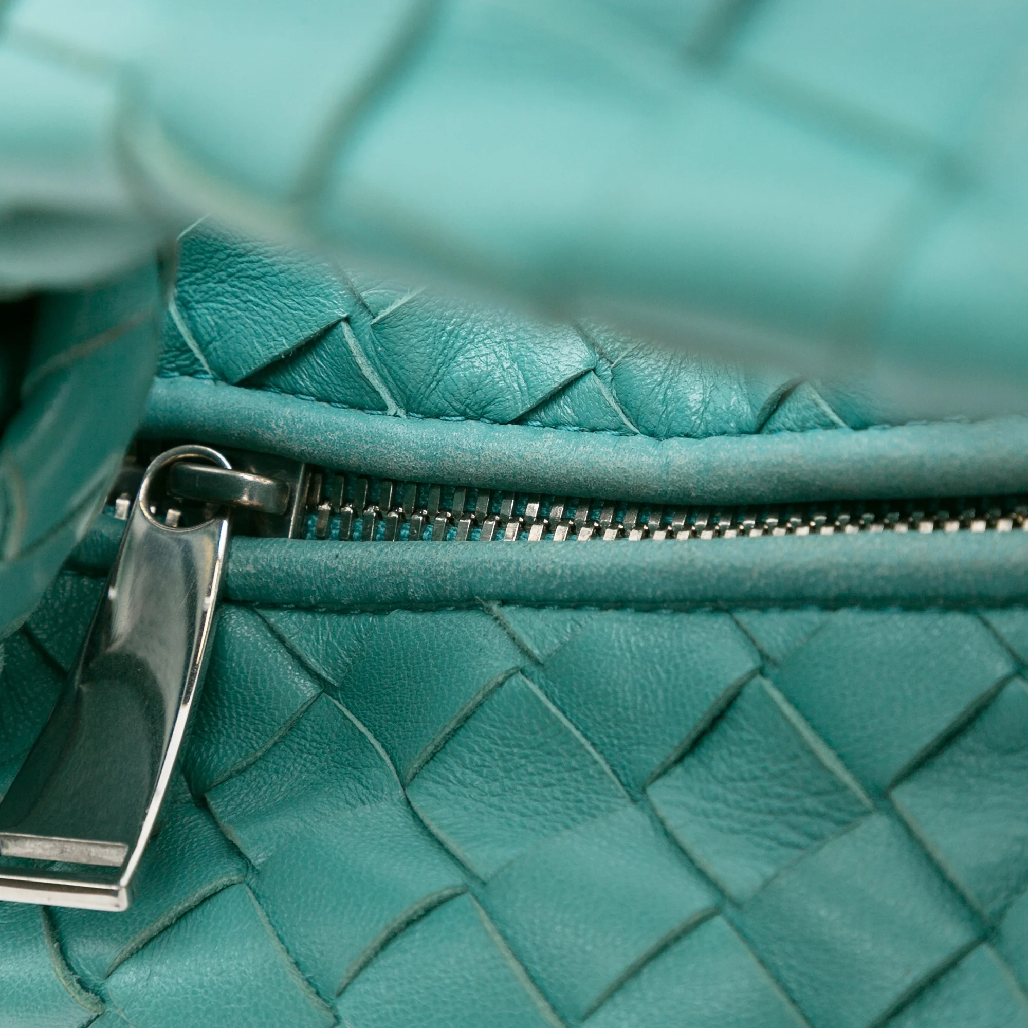Pre-Owned Authenticated Bottega Veneta Mini Intrecciato Jodie Calf Leather Blue Handbag Top HandleBag Unisex (Good)