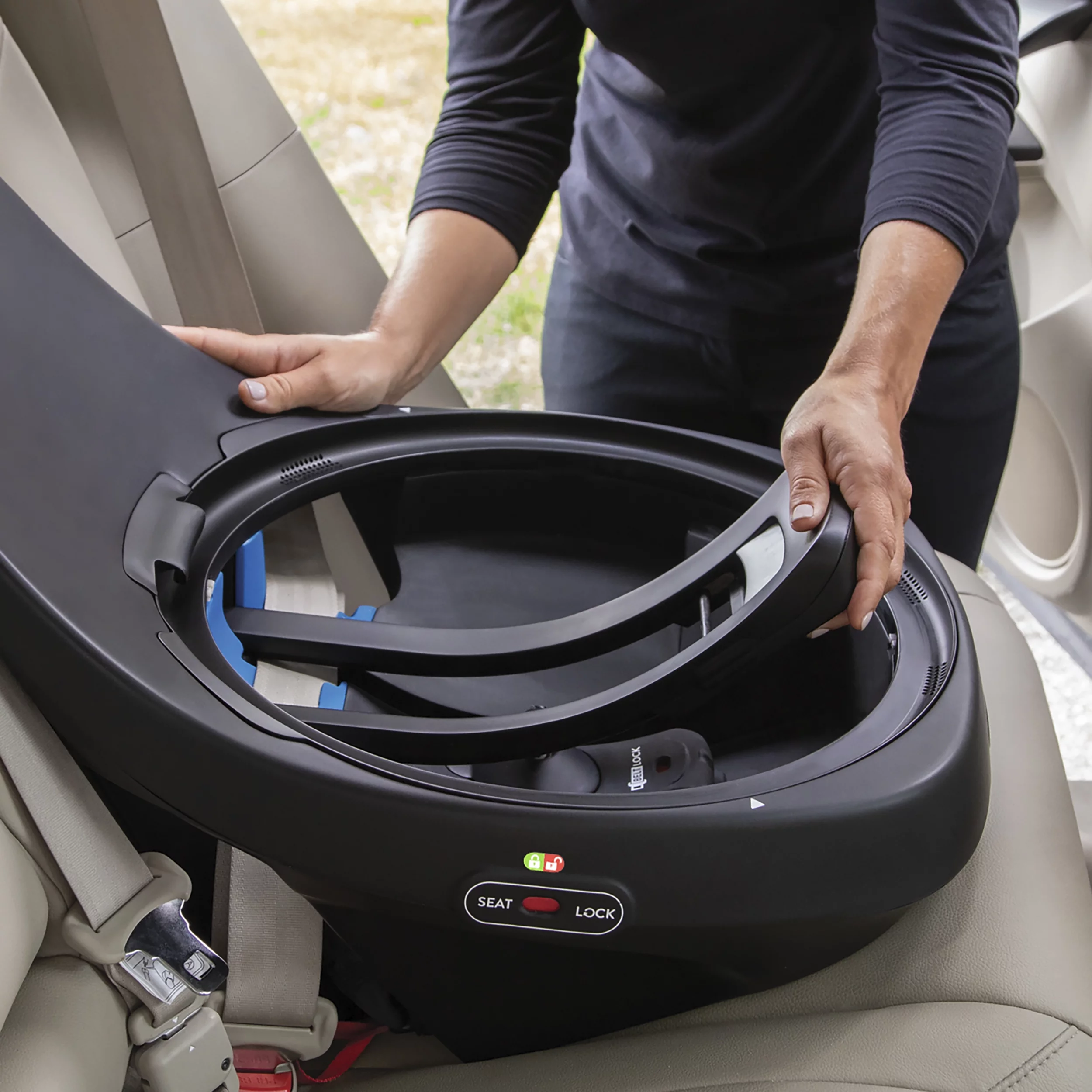Gold Revolve360 Extend All-in-One Rotational Car Seat with SensorSafe (Moonstone Gray)