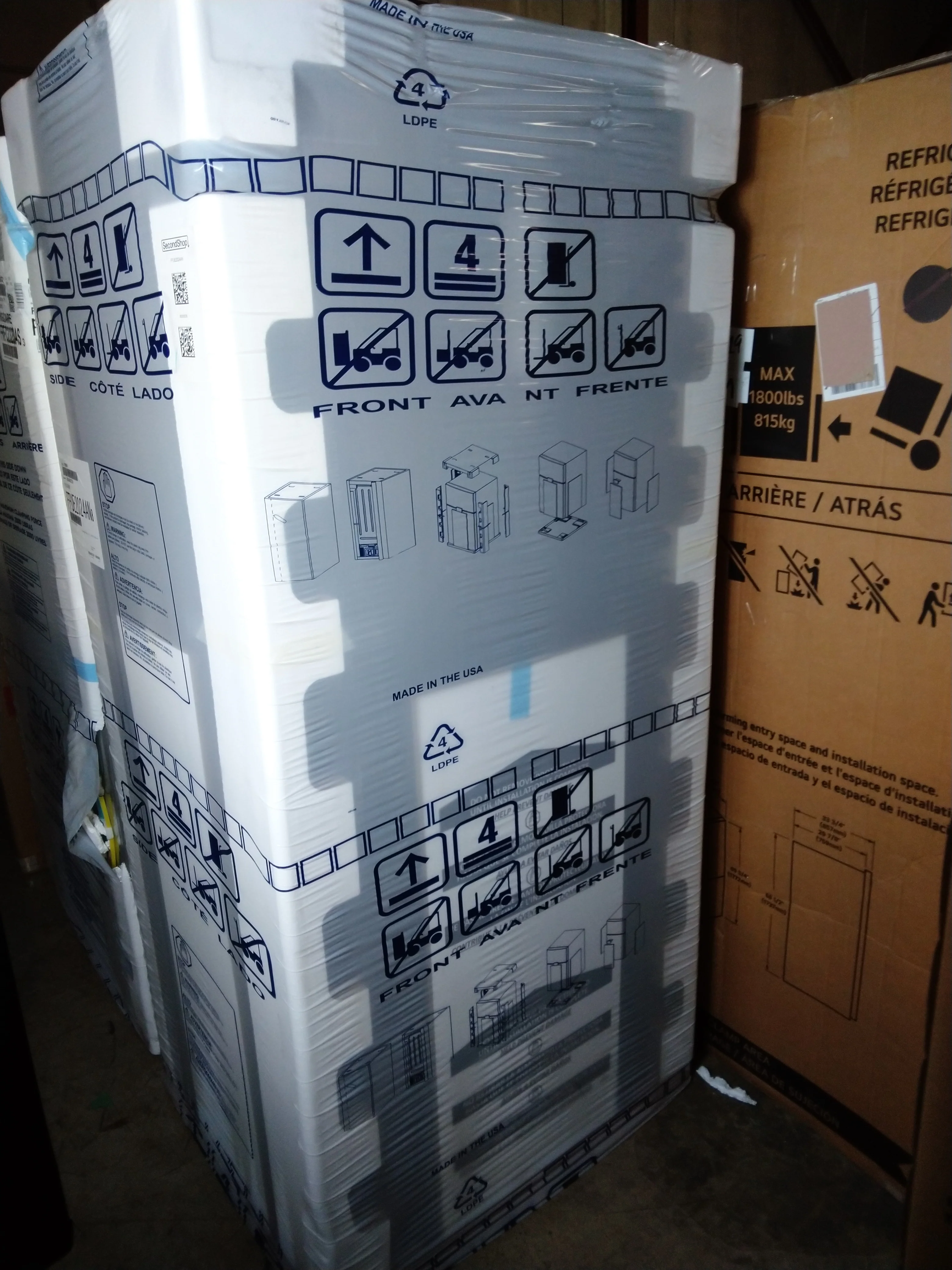 FRIGIDAIRE 20 CU FT. UPRIGHT FREEZER WITH AUTO-CLOSE DOORS - FFUE2024AN