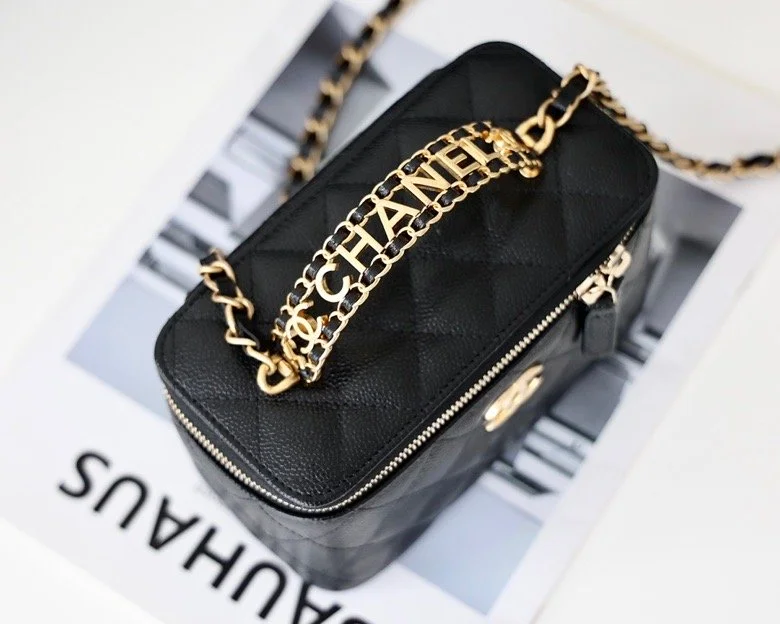 Chanel Small Vanity Case Black For Women 6.7in/17cm AS3171