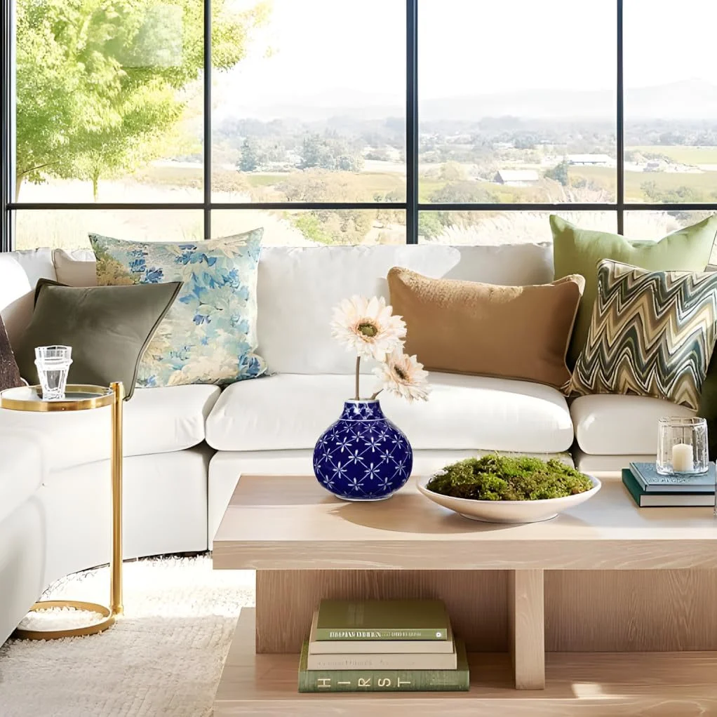 Chinoiserie Blue and White Porcelain Ceramic Vases