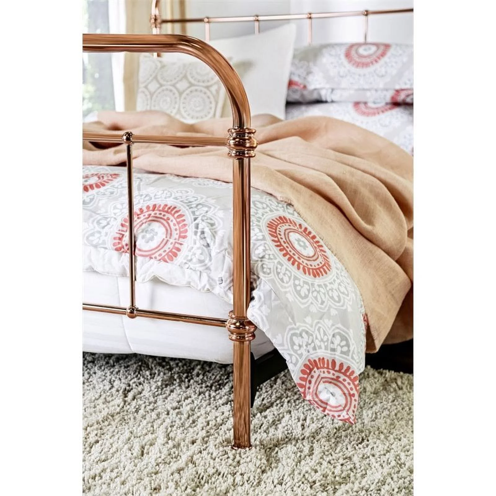 Furniture of America Gracie Contemporary Metal King Bed in Rose Gold
