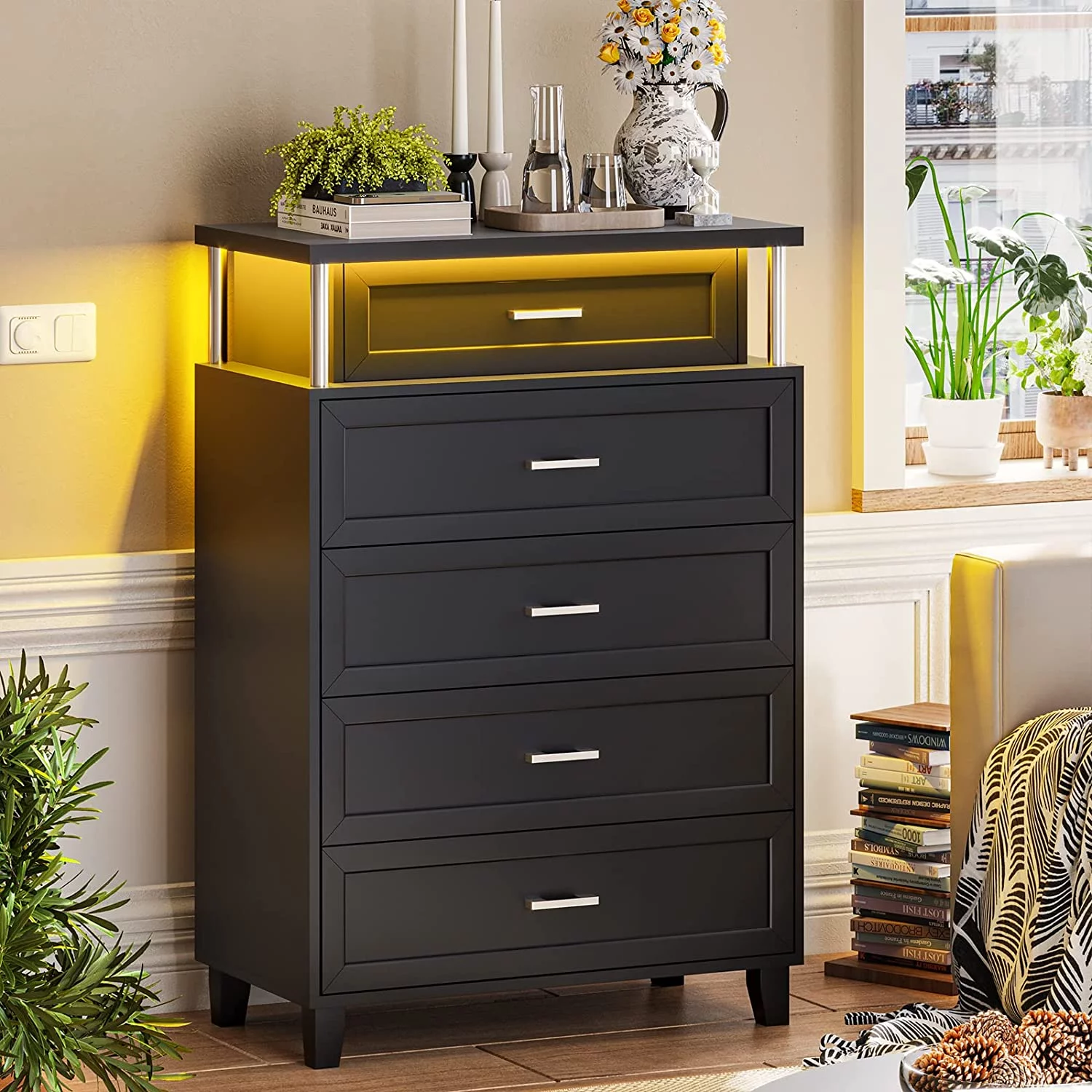 Black 5 Drawers Dresser with LED Light for Bedroom Living Room Closet,Large Capacity Storage Cabinet, Wood Dresser,Black