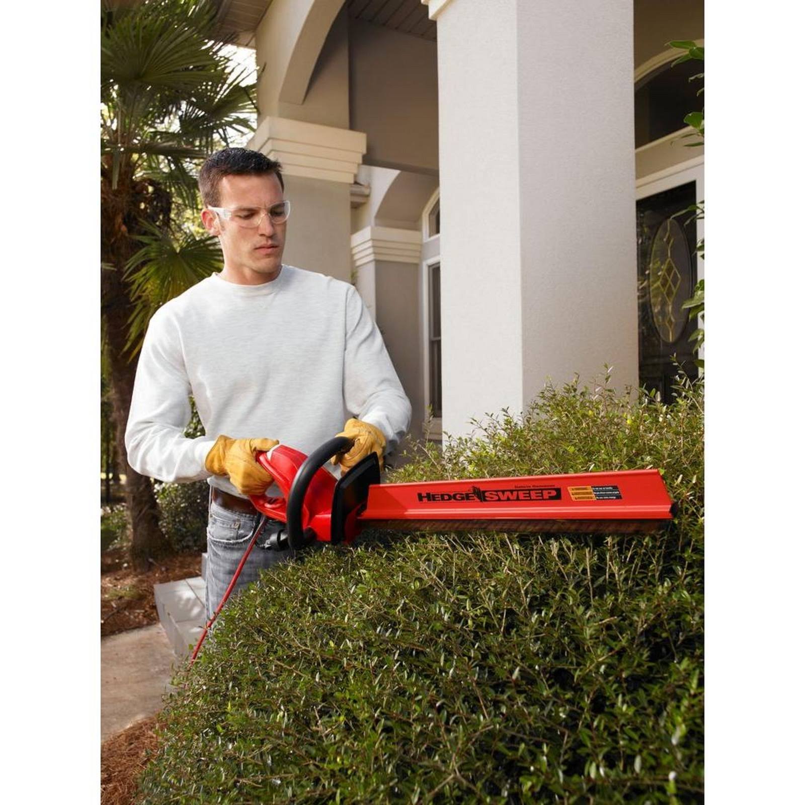 Homelite 22 in. 3.7 Amp Electric Hedge Trimmer