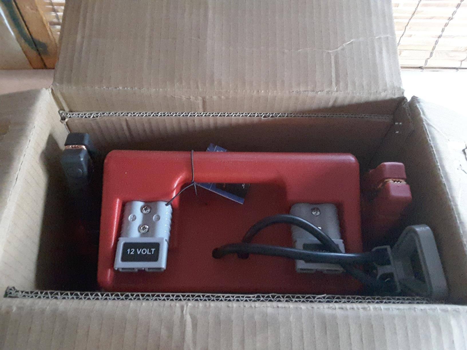 Jump-N-Carry JNC1224 3400/1700 Peak Amp 12/24V Jump Starter