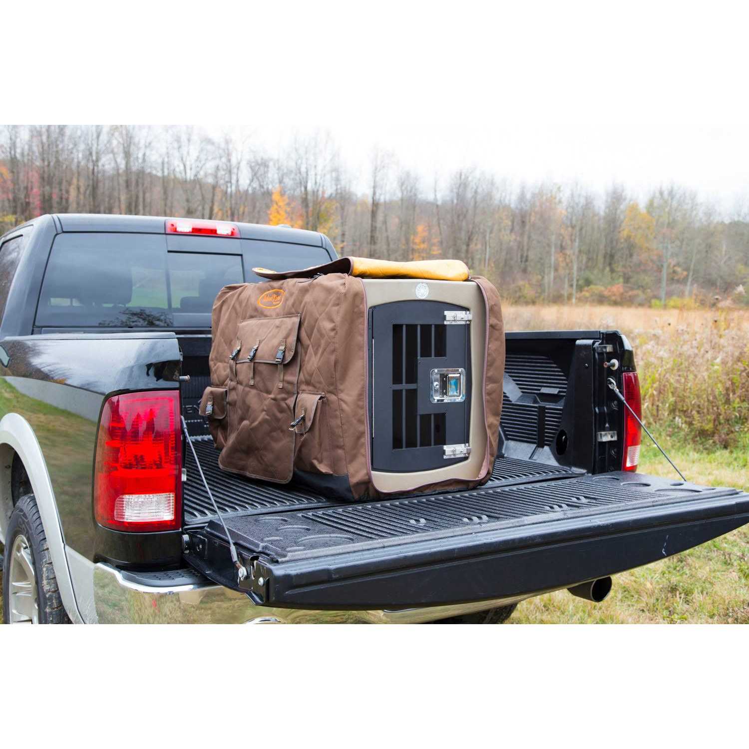 Mud River Dixie Insulated Kennel Cover - Pet Supplies online store