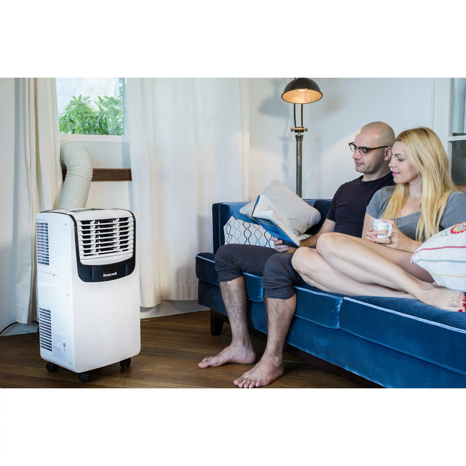 Honeywell MO08CESWK6 Compact 3-in-1 Portable Air Conditioner with Remote Control for Rooms up to 400 Sq. Ft. in White/Black