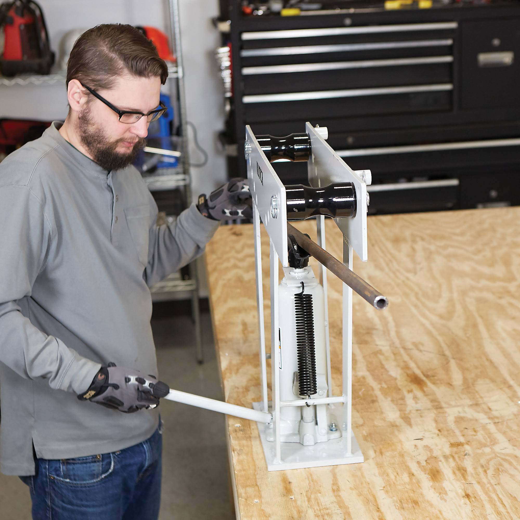 Klutch 16-Ton Hydraulic Pipe Bender - 3inch Capacity 153781K