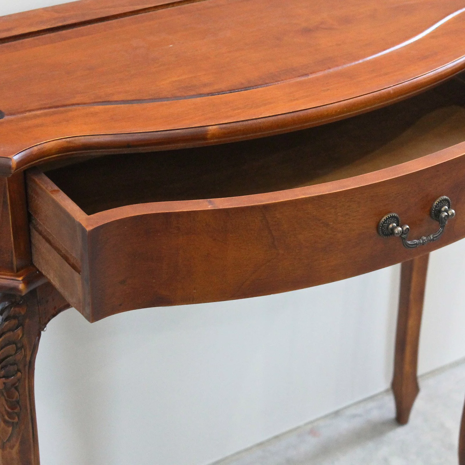 International Caravan Windsor Hand Carved Walnut Stain Wood Console Table with Drawer