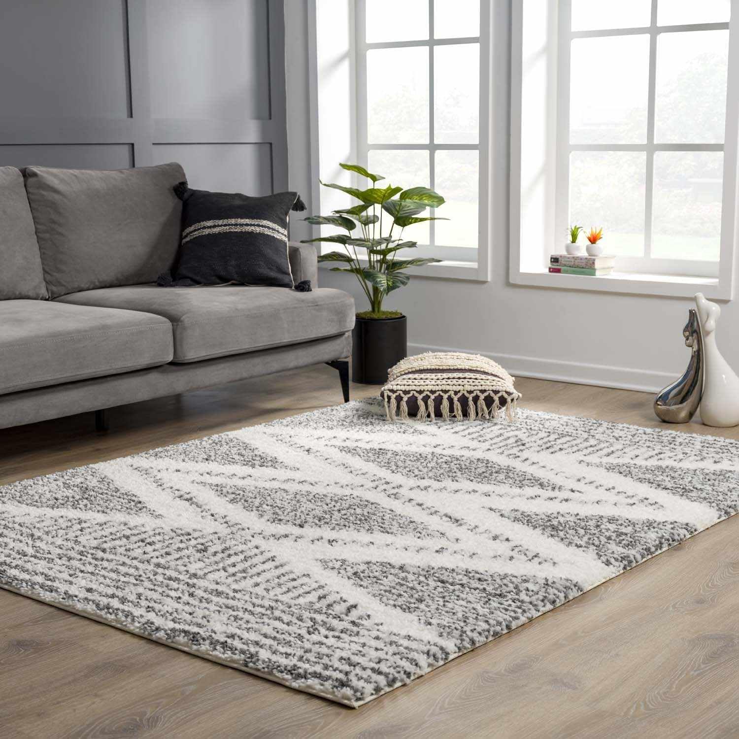 Hauteloom Trunding Moroccan Farmhouse Living Room Bedroom Shaggy Round Area Rug - Bohemian Shag Rug - Plush High Pile