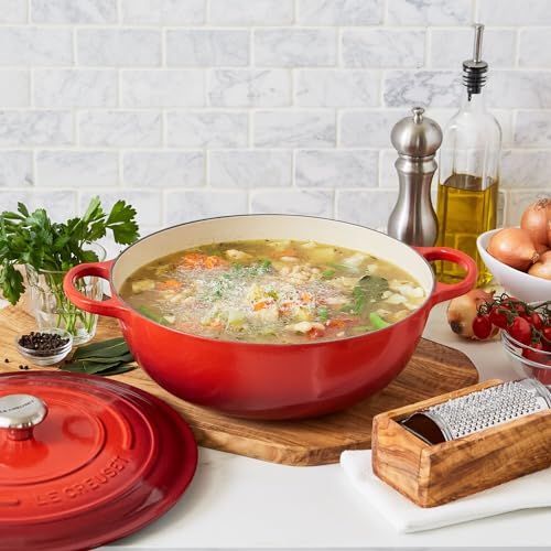Le Creuset Signature Cast Iron Chef's Oven, 7.5qt, Flame