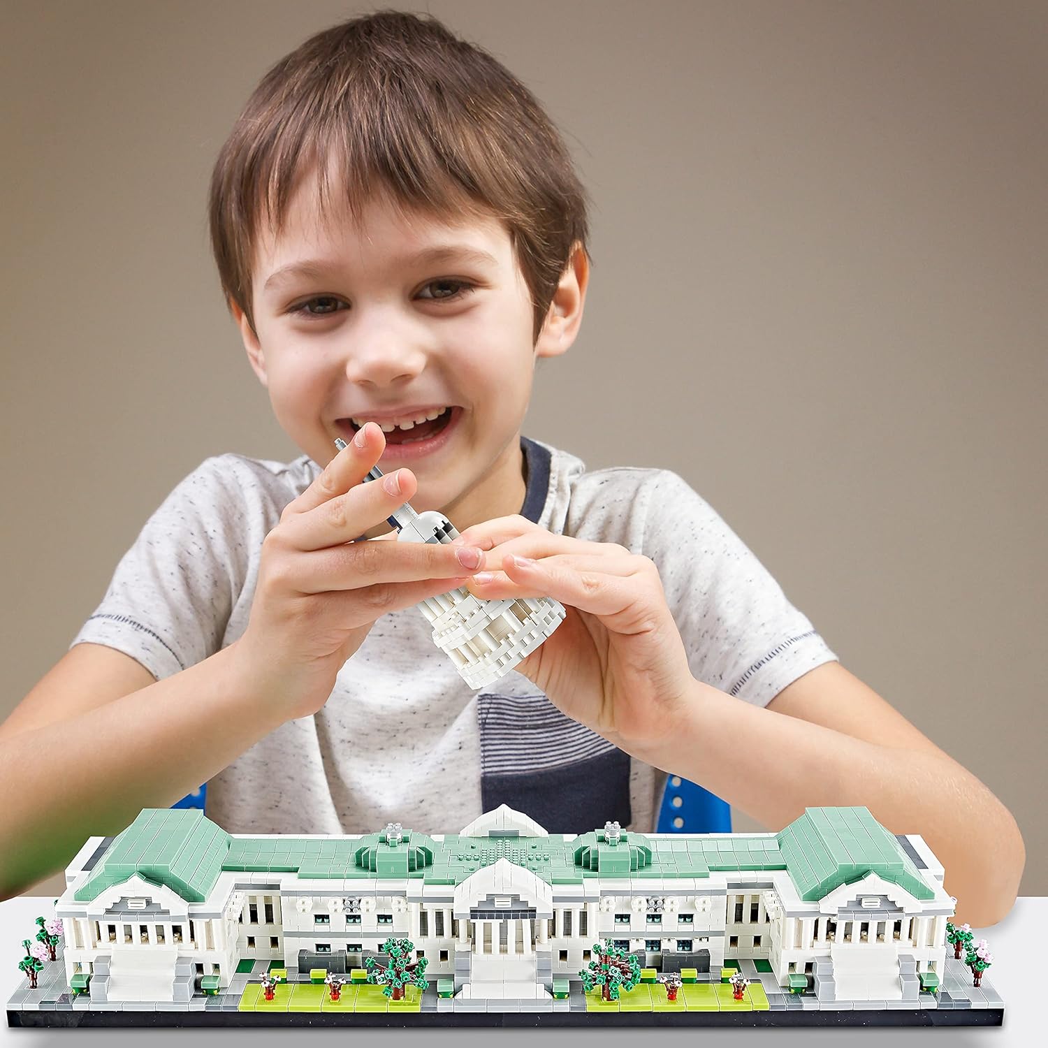 YUJNS Big Architecture United States Capitol Building Set, Micro Blocks 3630 PCS +