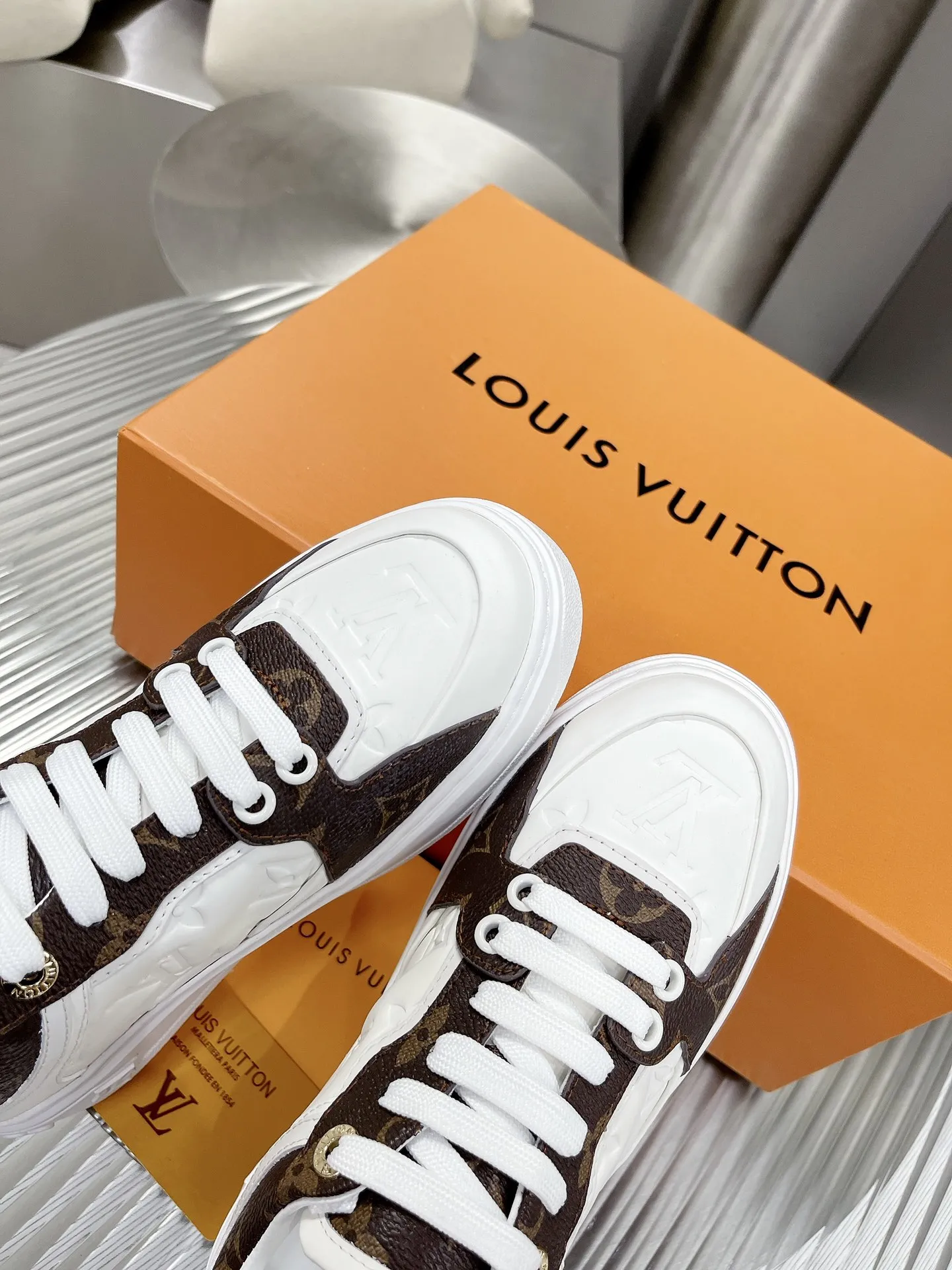 L women Time Out 3D Monogram sneakers
