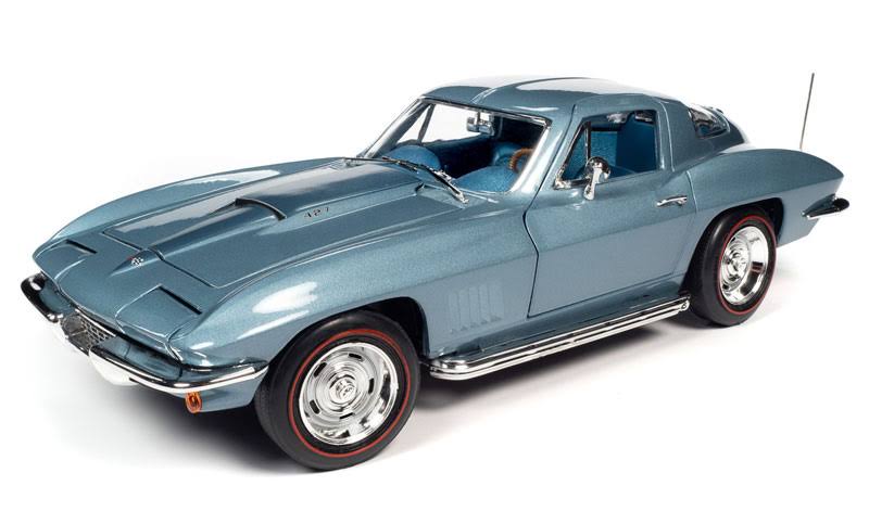 1967 Chevrolet Corvette 427 Hardtop Elkhart Blue Metallic with Blue Interior (MCACN) 1/18 Diecast Model Car by Autoworld