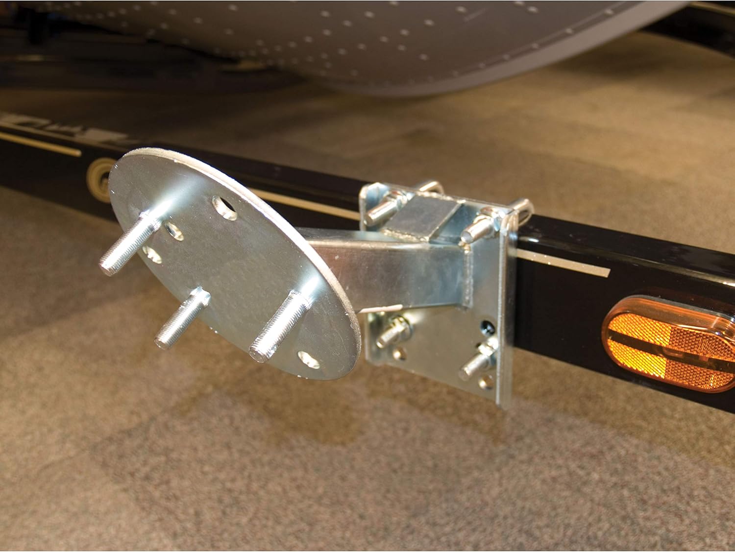 Extreme Max 3001.0064 High Mount Spare Tire Carrier
