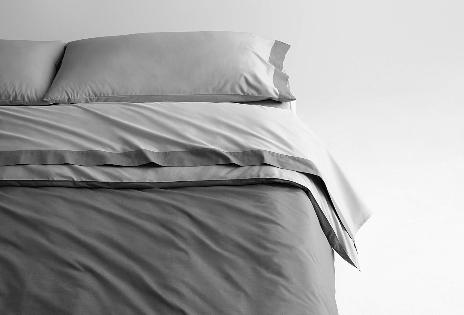 Casper Sleep Soft and Durable Supima Cotton Sheet Set, Queen, White/Slate