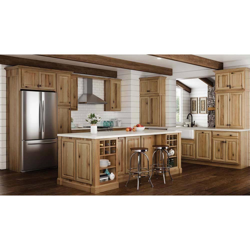 Hampton Assembled 30x34.5x24 in. Base Kitchen Cabinet with Ball-Bearing Drawer Glides in Natural Hickory