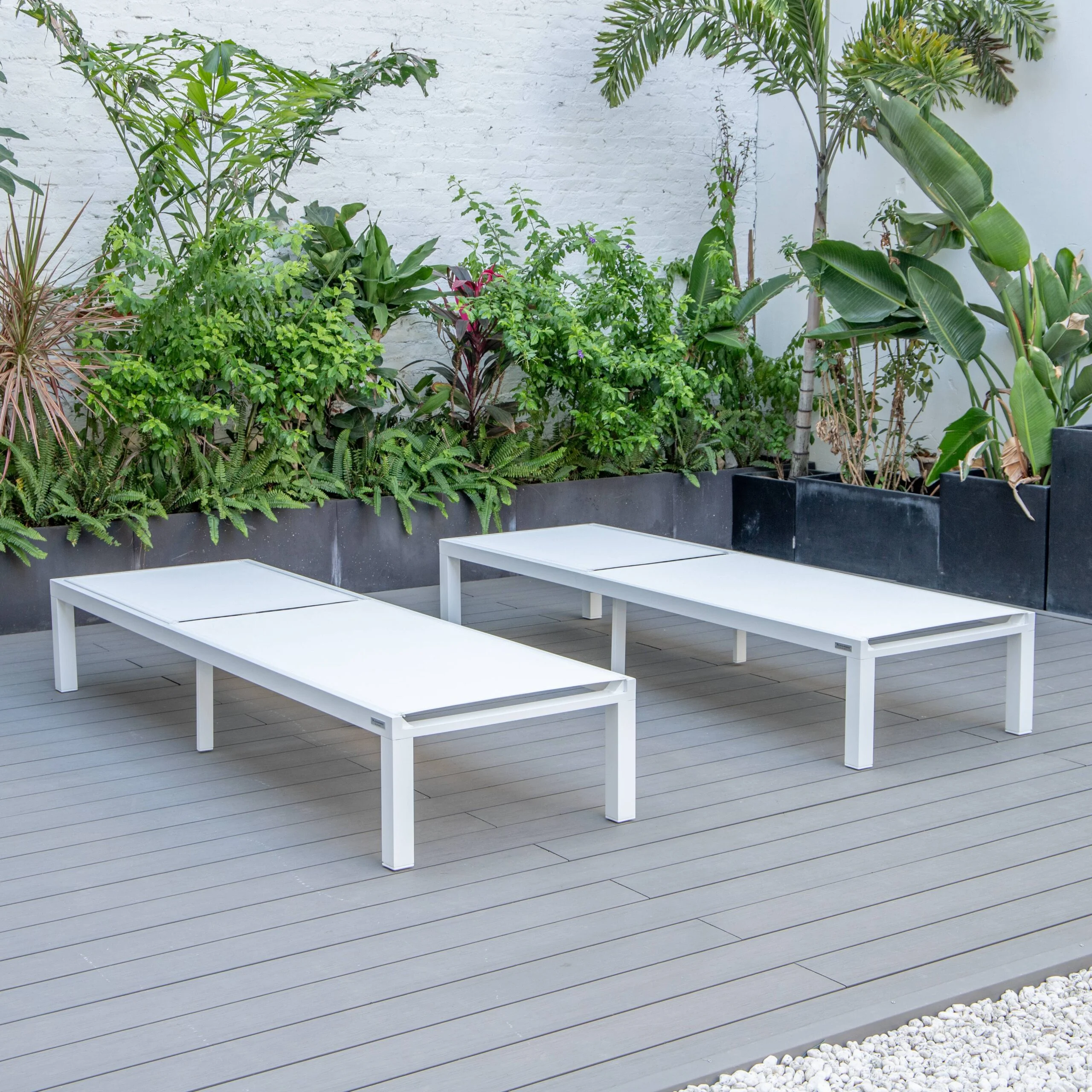 LeisureMod Marlin Poolside Outdoor Patio Lawn and Garden Modern White Powder Coated Aluminum Frame Suntan Sling Chaise Lounge Chair, Set of 2 (White)