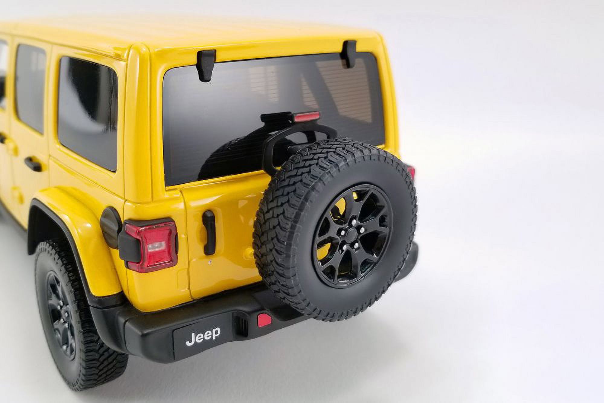 2019 Jeep Wrangler Rubicon, Yellow - GT Spirit US026 - 1/18 scale Resin Model Toy Car