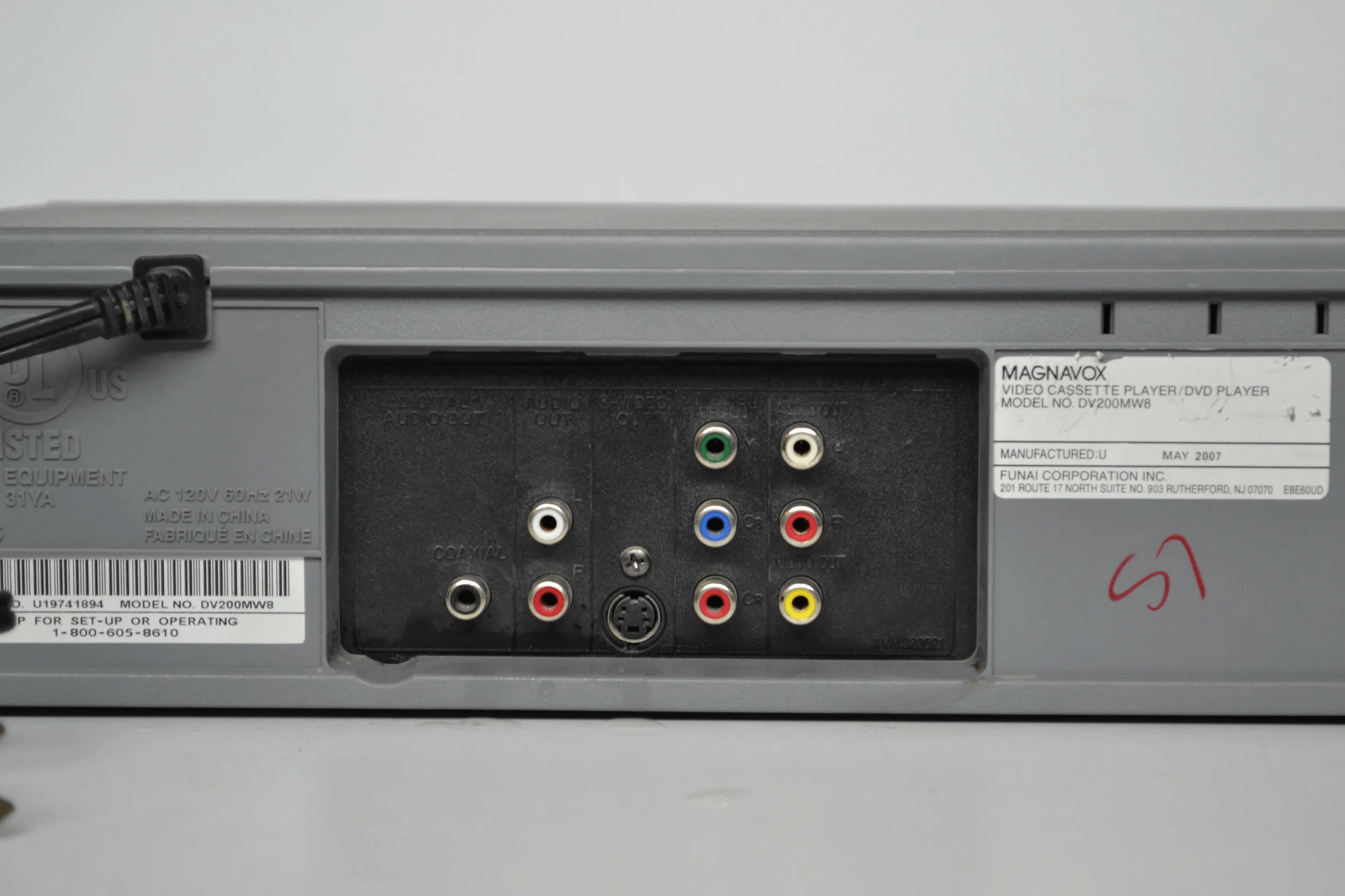 Magnavox DV200MW8 DVD/VCR Combo (New)
