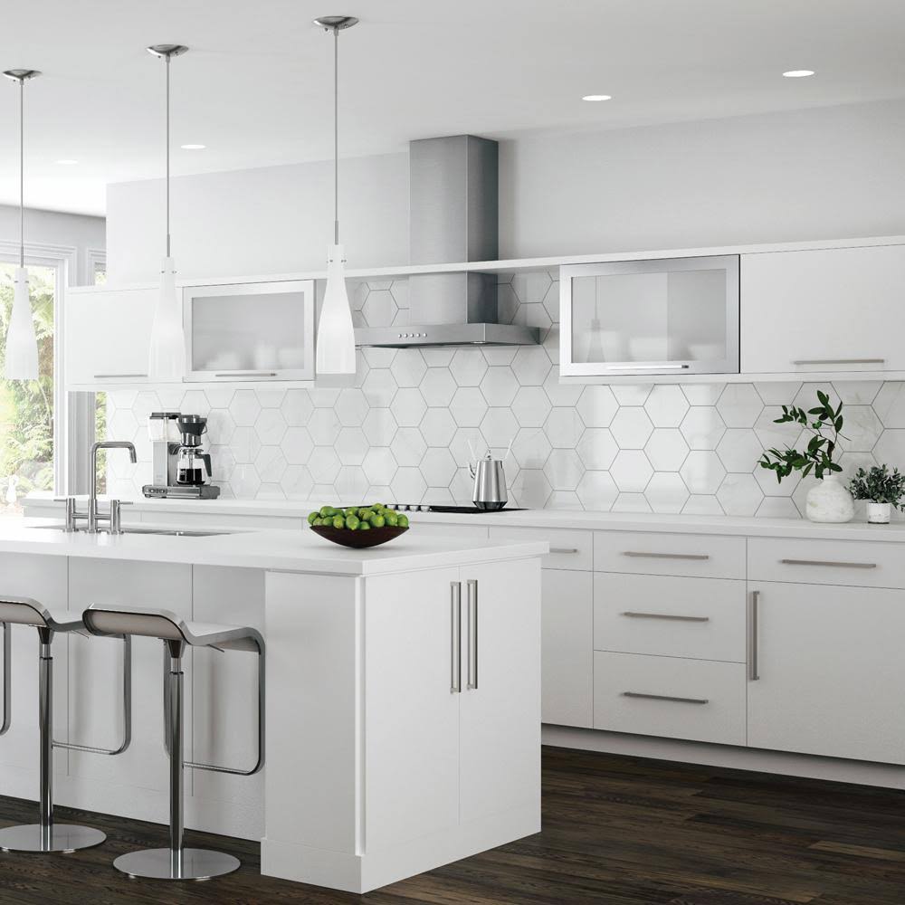 Hampton Bay Designer Series Edgeley Assembled 33x18x24 in. Wall Kitchen Cabinet in White