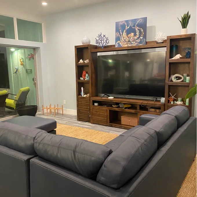 【Furniture】Maddie Entertainment Center for TVs up to 75"