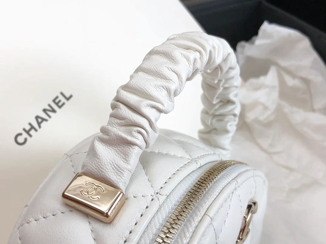 Chanel Vanity Case Shiny Gold White Bag For Women 9.5cm/3.7in