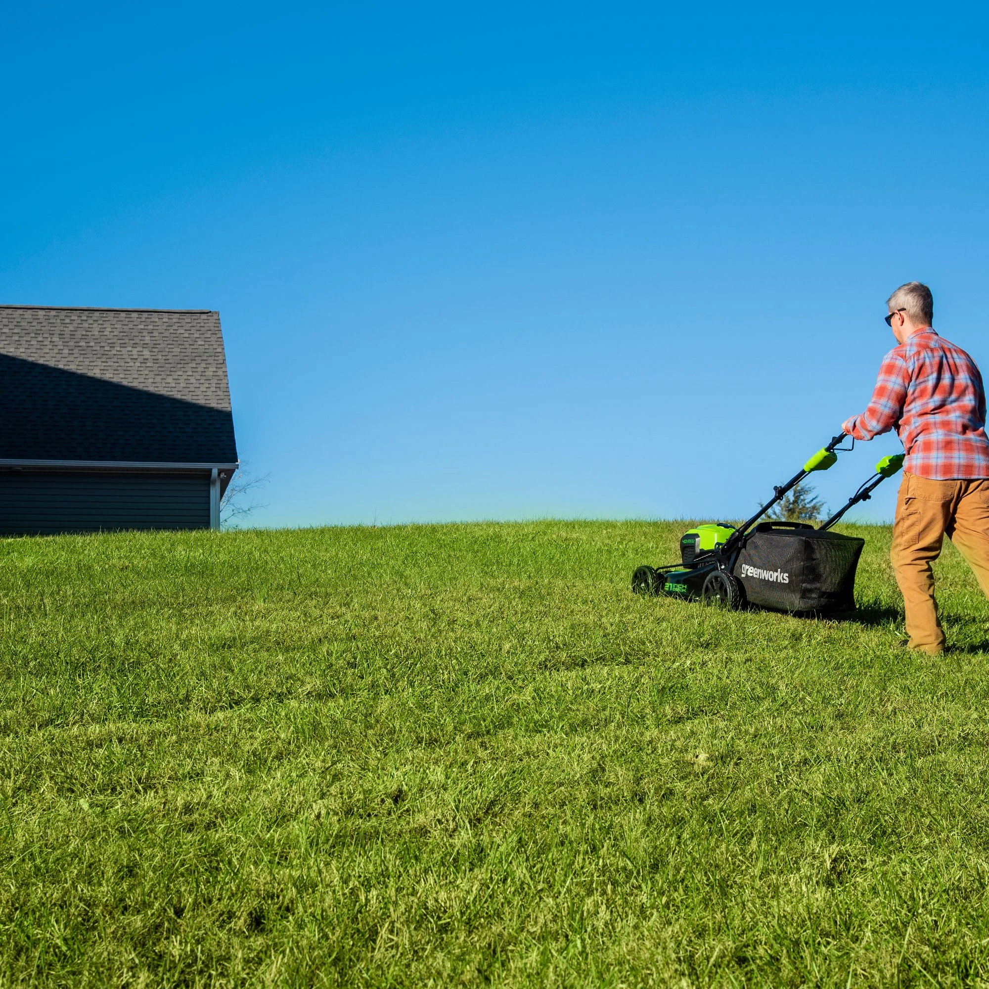 Greenworks 21 40V Self-Propelled Lawn Mower with 5.0 Ah Battery & Charger? 2516402