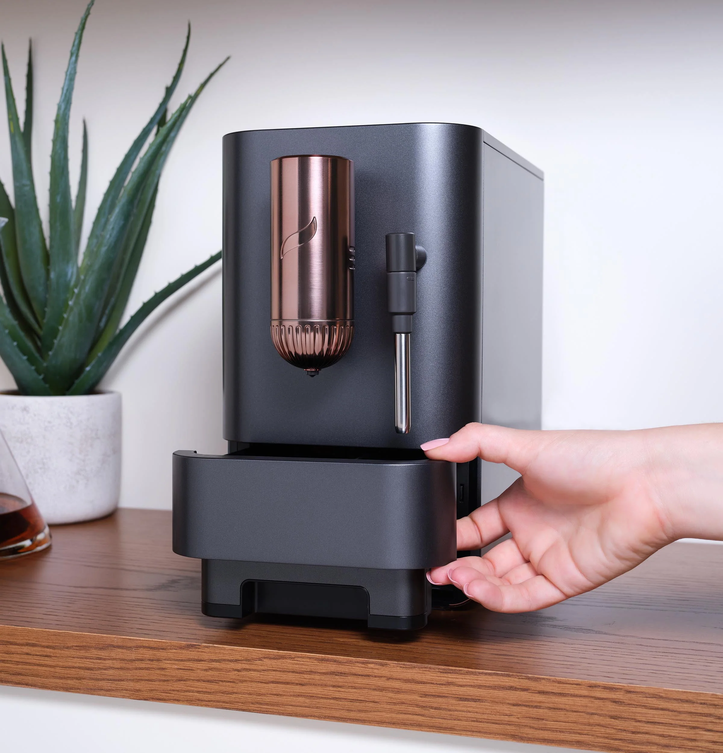 Caf茅 Affetto Automatic Espresso Machine + Milk Frother | Built-In & Adjustable Espresso Bean Grinder | One-Touch Brew in 90 Seconds | Steel Silver