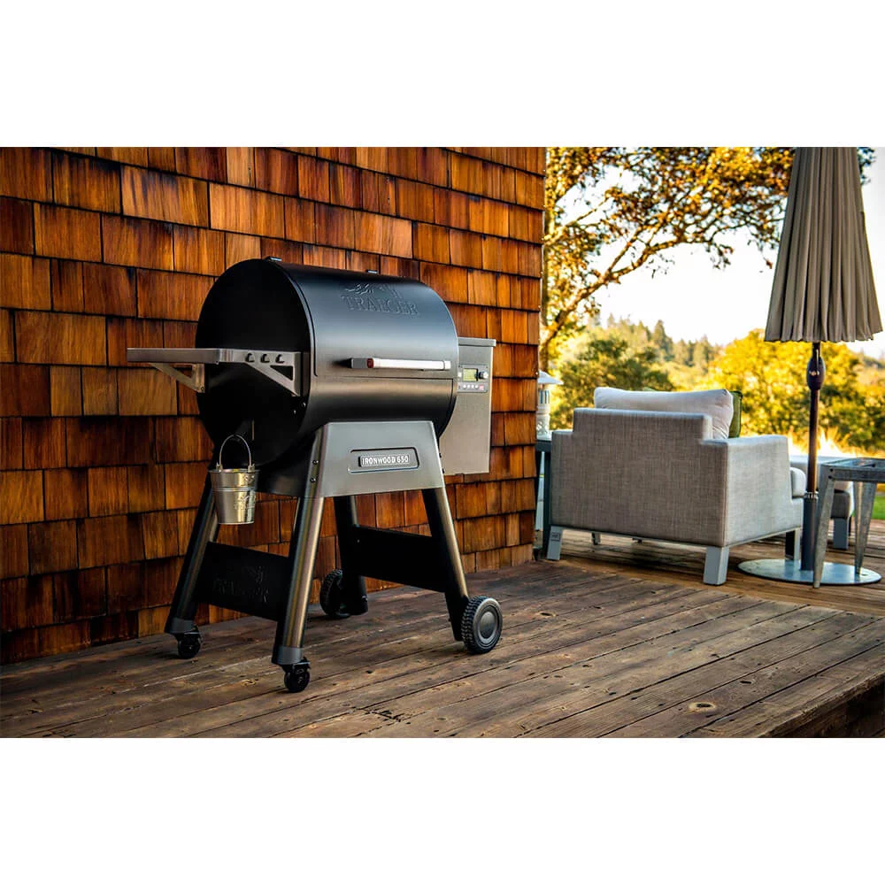 Traeger TFB65BLF Ironwood 650 Pellet Grill