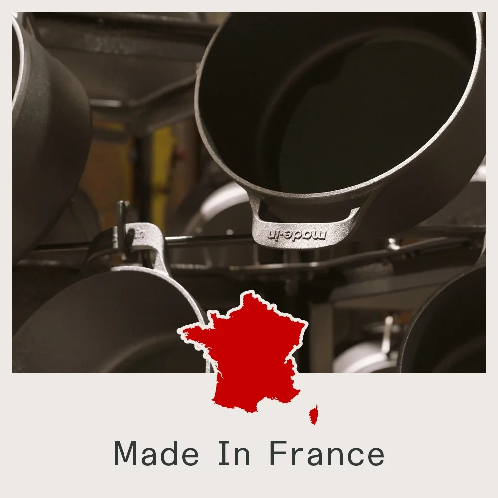 Made In Cookware - Dutch Oven 3.5 Quart - Red - Enameled Cast Iron - Exceptional Heat Retention & Durability - Professional Cookware