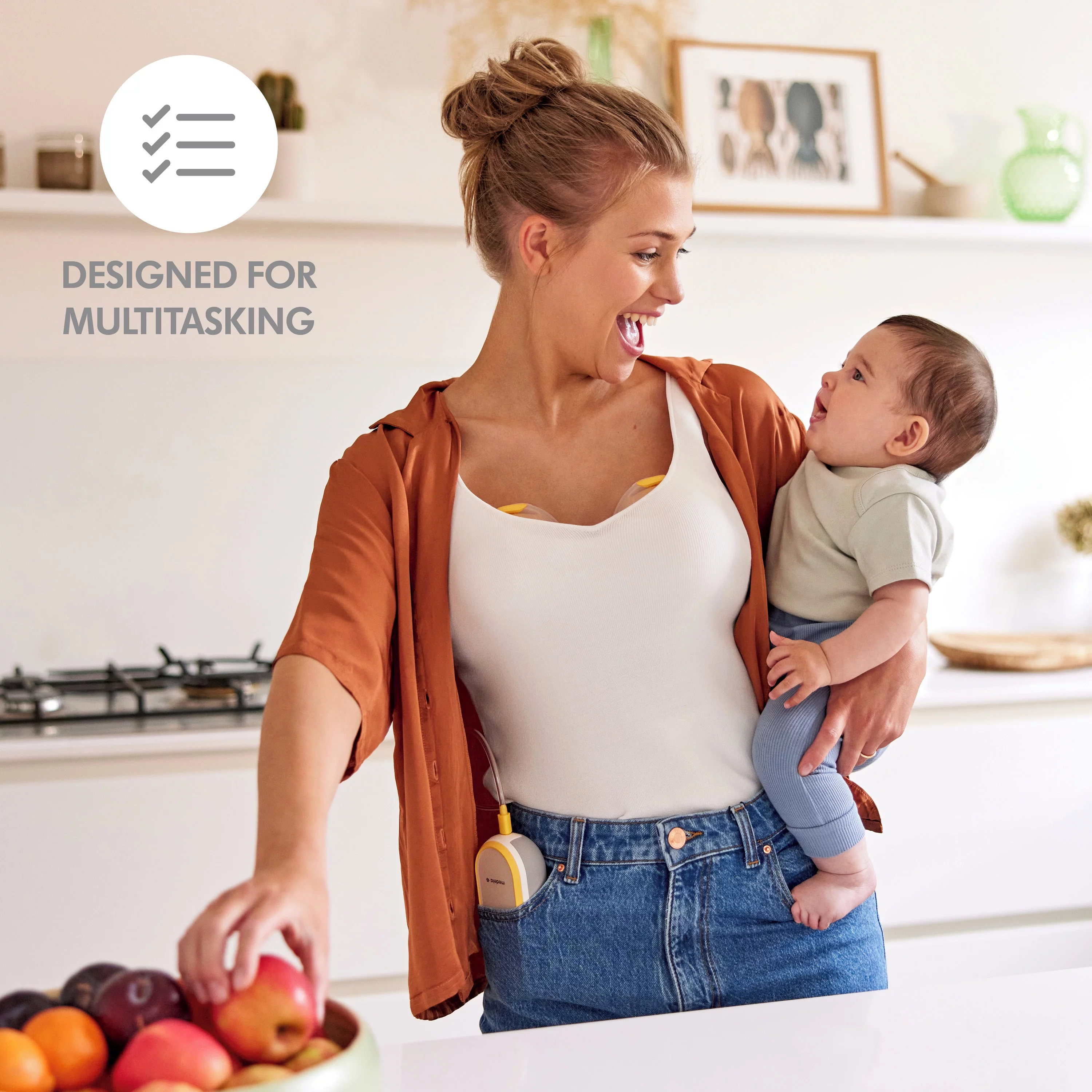 Medela Freestyle Hands Free Breast Pump, Double Electric, Complete Kit, 101044164, 8 Piece Set