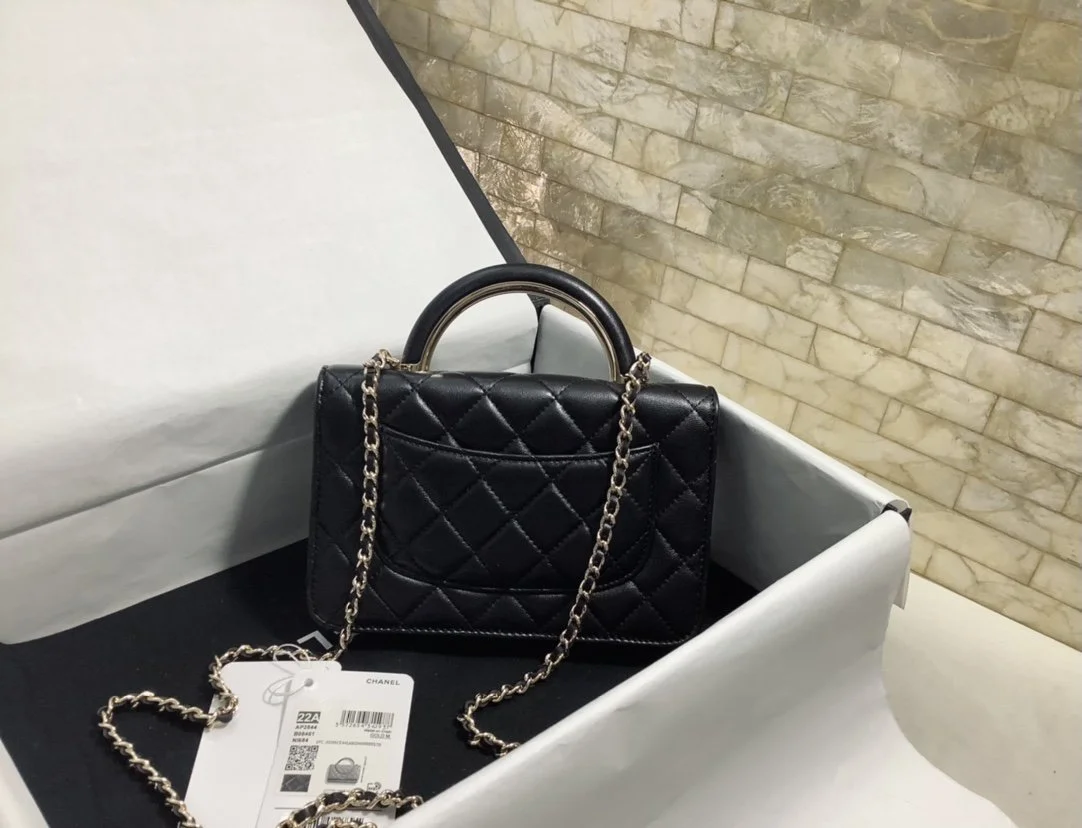 Chanel Hand-Held Oblique Cross Bag Black For Women, Women&rsquo;s Bags 6.7in/19cm