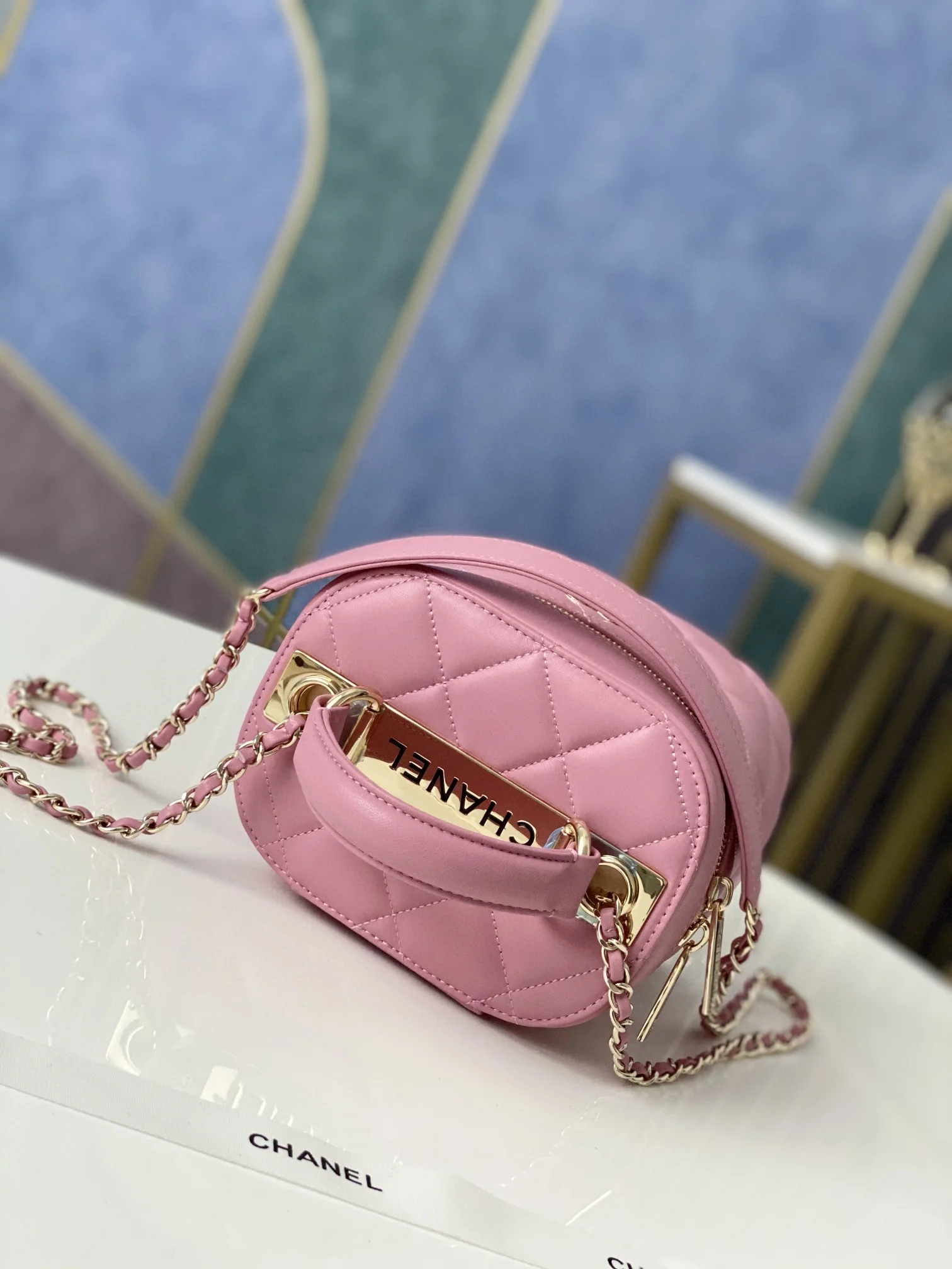 Chanel Vanity Case Gold Hardware Pink For Women, Women&rsquo;s Handbags, Shoulder Bags 9.4in/24cm