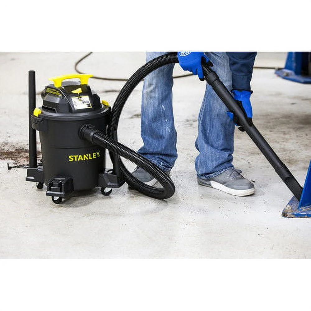 STANLEY 6 Gallon 4 Peak HP Poly Wet Dry Vacuum SL18116P